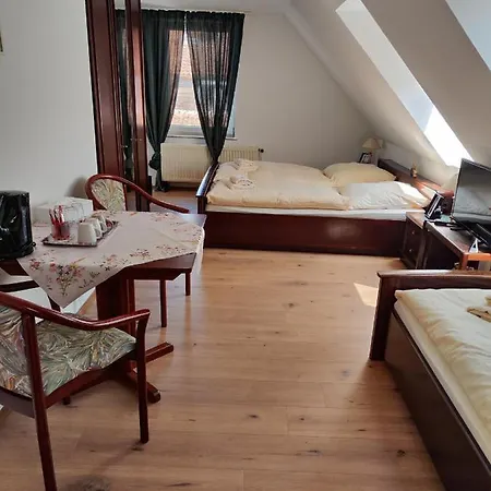 Weidengrund Casa de hóspedes 3*