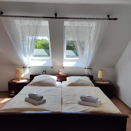 Weidengrund בית הארחה